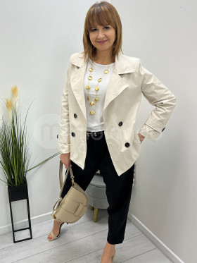 Płaszczyk krótki guziki dwurzędowe